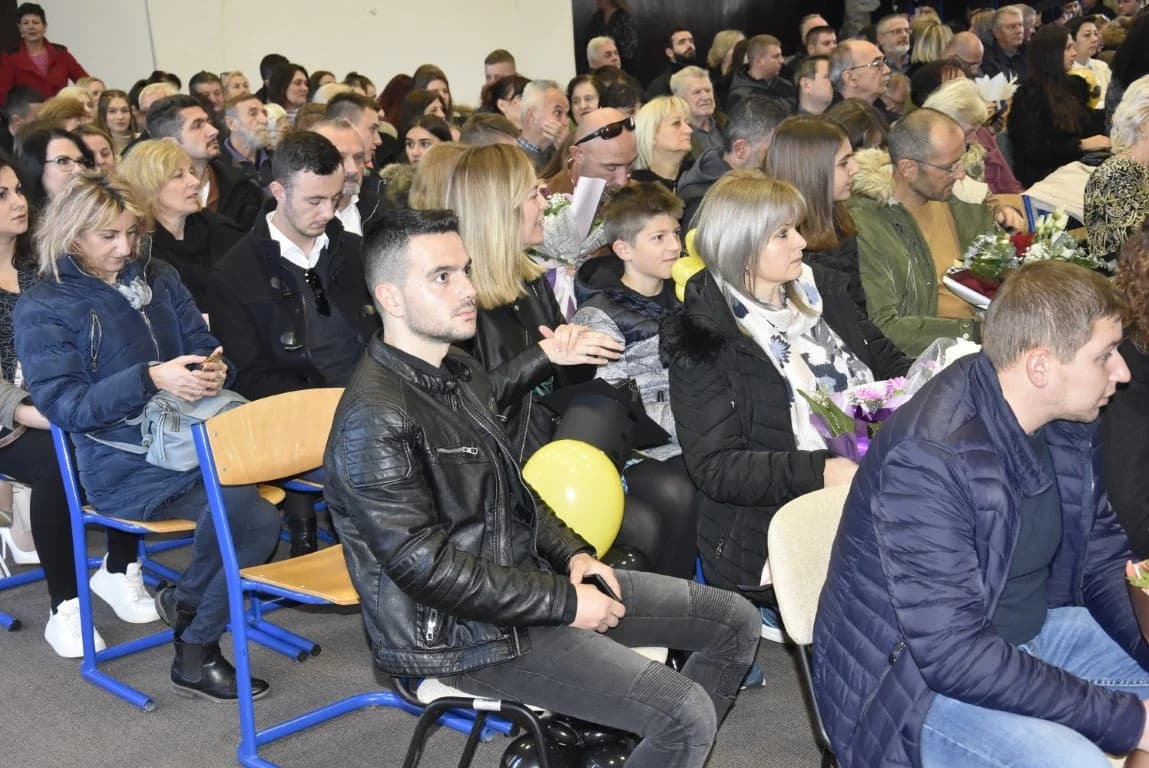 /FOTOGALERIJA/ Promovirana zadnja generacija studenata požeškog Veleučilišta: "Završavamo jedan lijepi životni ciklus uz okruglu obljetnicu koja se poklapa s godinom preustroja"