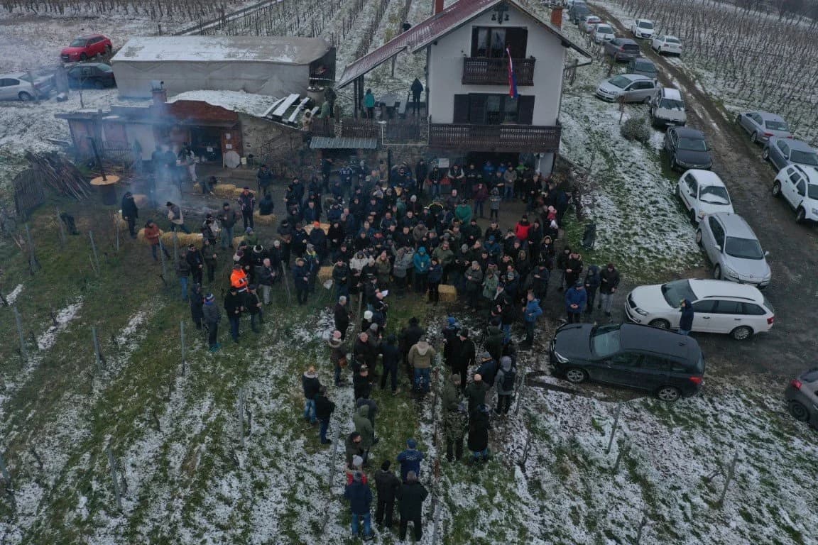 /FOTO-VIDEO/ Više stotina gostiju i visokih uzvanika iz Hrvatske i inozemstva na proslavi “Vincelova” kod dr. Branka Mihalja u Kutjevu