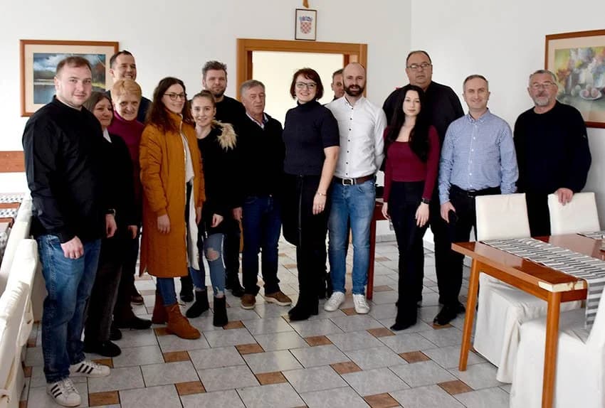 Gradonačelnica Pleternice Marija Šarić i njen zamjenik Domagoj Katić upriličili tradicionalni susret s novinarima /FOTO/