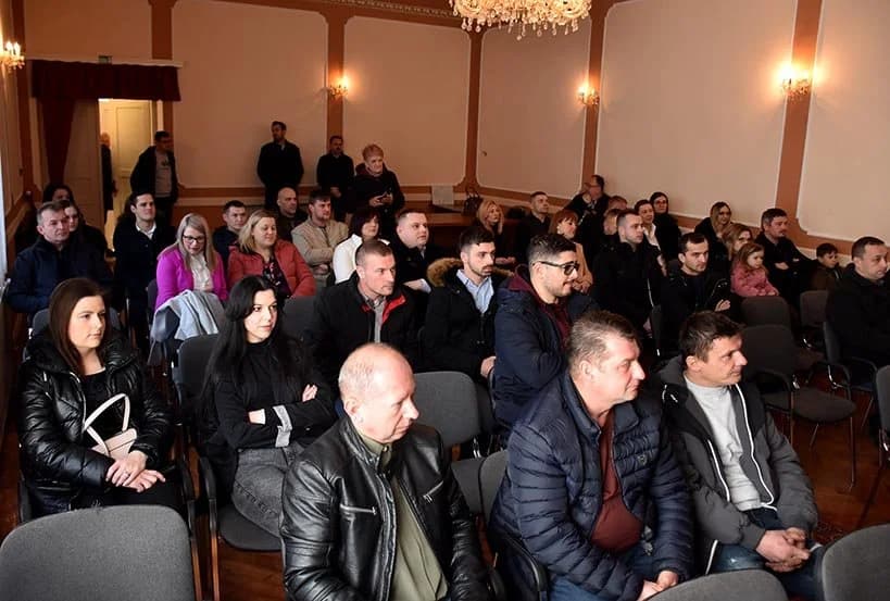 /FOTOGALERIJA/ Promovirano novih 76 majstorica i majstora u 18 zanimanja: "U obrtima se povećava broj zaposlenih, a majstorska zvanja su više nego cijenjena zemljama EU"