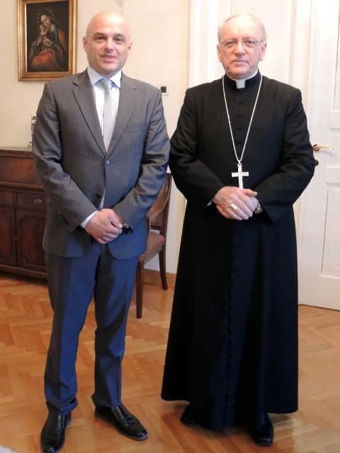 Darko Puljašić u funkciji gradonačelnika na prijemu kod biskupa Antuna Škvorčevića