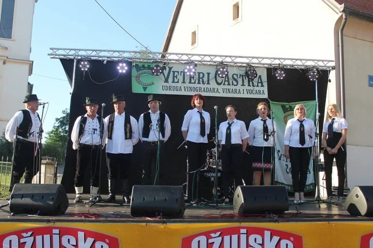 Salaš, Garavuše, Sanjari i KUD Bektež razveselili više od 1500 posjetitelja /FOTOGALERIJA/