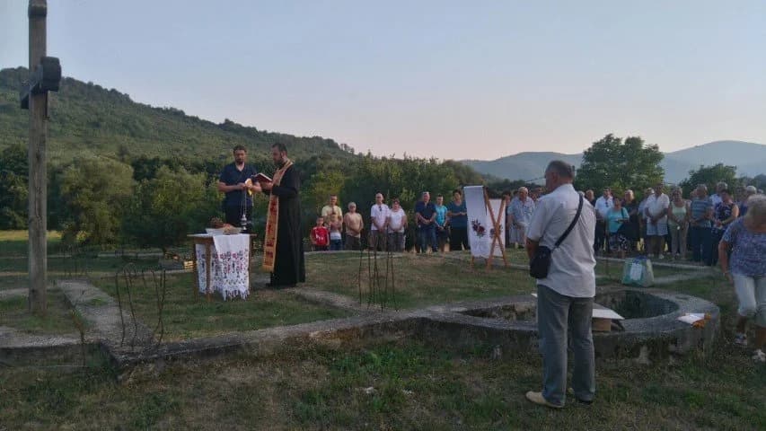 Liturgija, pa narodno veselje uz živu glazbu i specijalitete pod šatorom