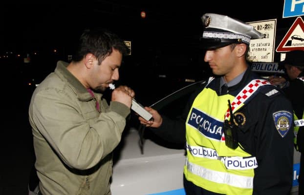 62-godišnjak za upravljačem vozila s koncentracijom alkohola 1,54 promila, prenoćio u policiji