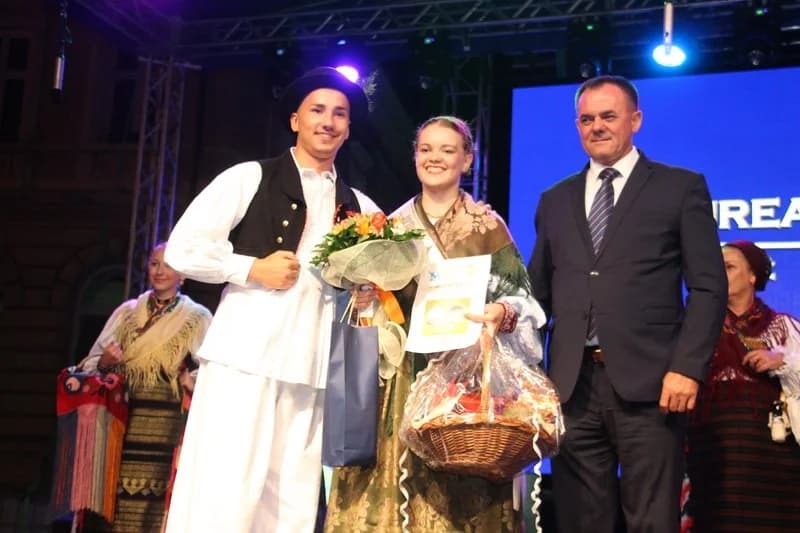 Djevojke i snaše koje niste članice KUD-ova, a imate nošnje prijavite se za izbor Najšokice 2017. godine