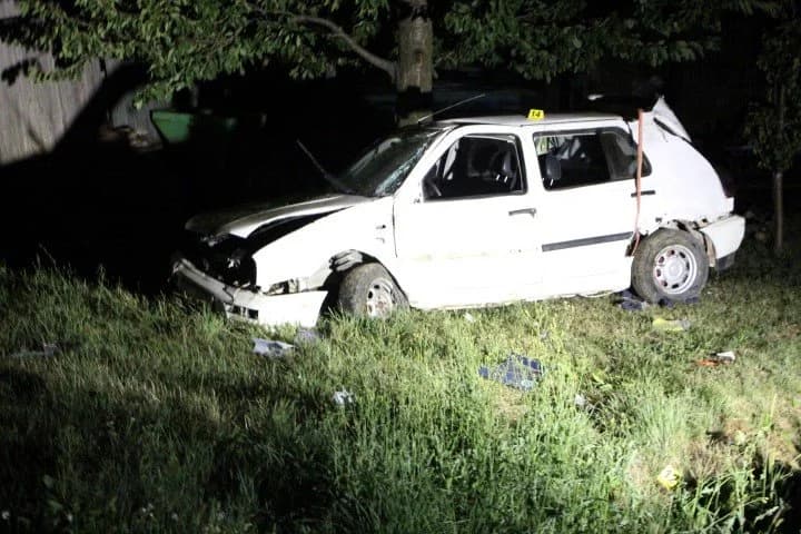 Nastradao mladić: "Udarac je bio toliko jak da se auto okretao u zraku" /FOTO/