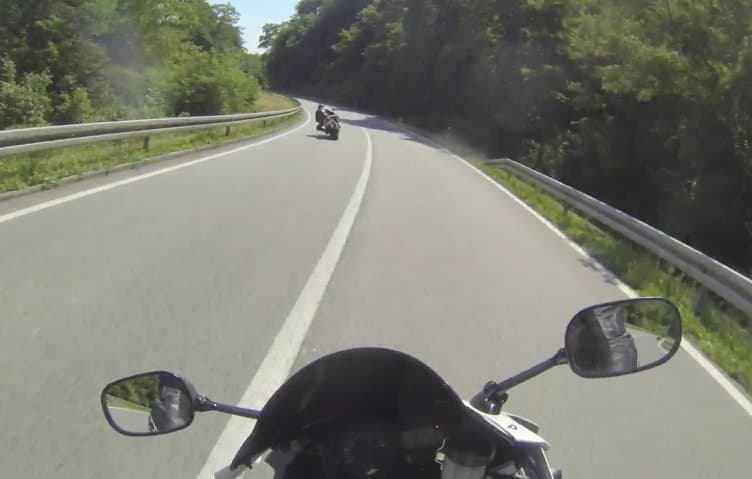 Vratolomije koje motoristi izvode na Krndiji i ugrožavaju druge sudionike u prometu: O svemu postoje i videozapisi
