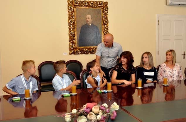 Gradonačelnik Puljašić upriličio prijem za sudionike državne i međunarodne završnice Sportskih igara mladih koji su postigli vrhunske rezultate