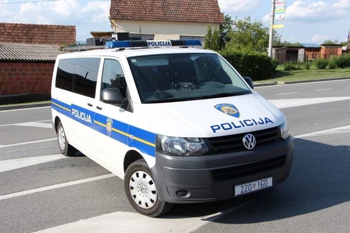 Usred bijela dana za upravljačem s 2,45 promila alkohola u krvi