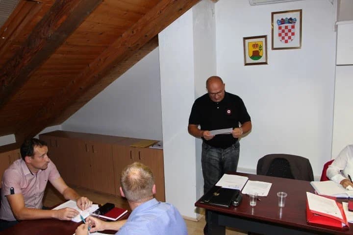 Svi prijedlozi i izvješća prihvaćeni jednoglasno, oporbe kao da nema