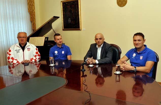 Odlazak dvojice Požežana na Svjetsko prvenstvo u šaranlovu: "Neću se ljutiti ako se vratite sa zlatnom medaljom"