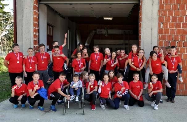 Zajedničkim druženjem proslavili nastup na natjecanju /FOTO/