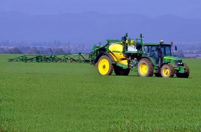 Puno posla za ratare požeškog kraja, svi će poslovi biti obavljeni u optimalnim vremenskim rokovima /FOTO/