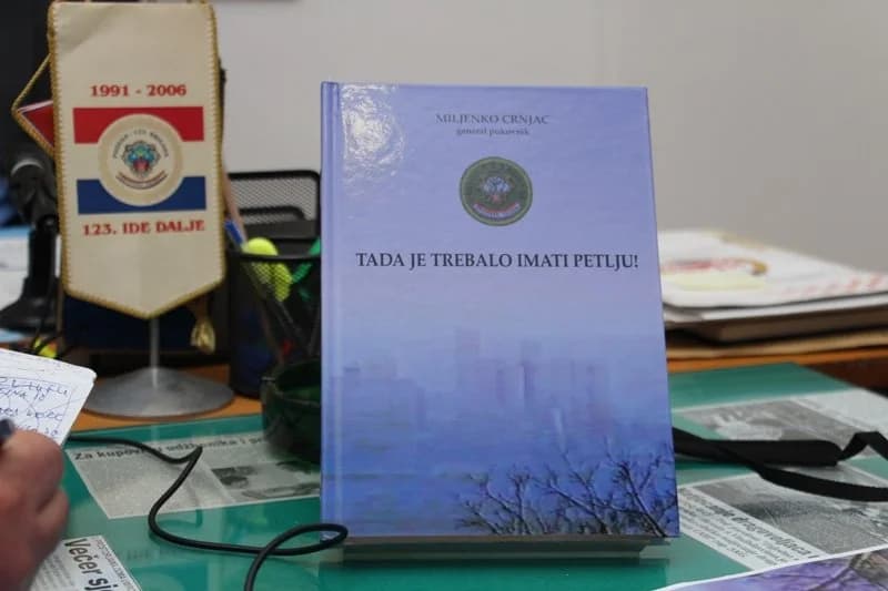 GODIŠNJICA 123. BRIGADE: Knjiga generala Crnjca o Domovinskom ratu, misa i polaganje vijenaca