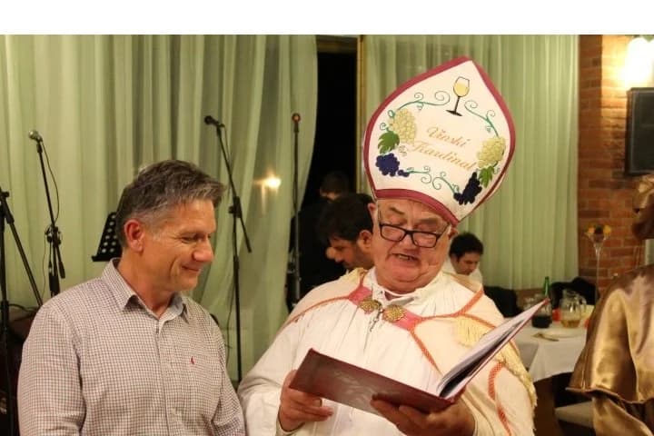 Deseta obljetnica ustoličenja njegove vinske uzoritosti Vlade Bauera
