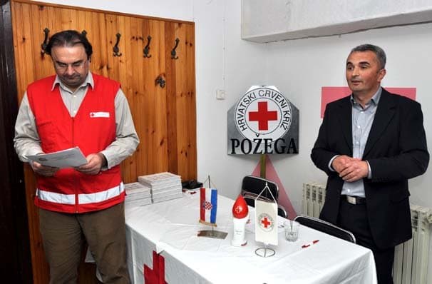 SPASITELJI ŽIVOTA: Brojna priznanja za humanost-rekorderi Zdenko Šojat sa 134 i Anton Krajnc sa 127 davanja krvi /FOTOGALERIJA/