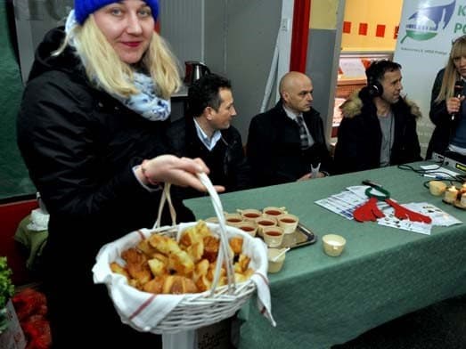 Komunalac i Puljašić pozvali građane da kupuju domaće proizvode: "Nigdje se ne kuha tako dobro, zdravo i ukusno kao u Požegi i Slavoniji" (FOTO)