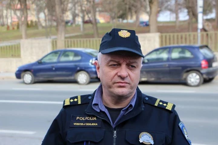Gradonačelnik Puljašić s policijom u akciji na savjesne vozače /FOTO/