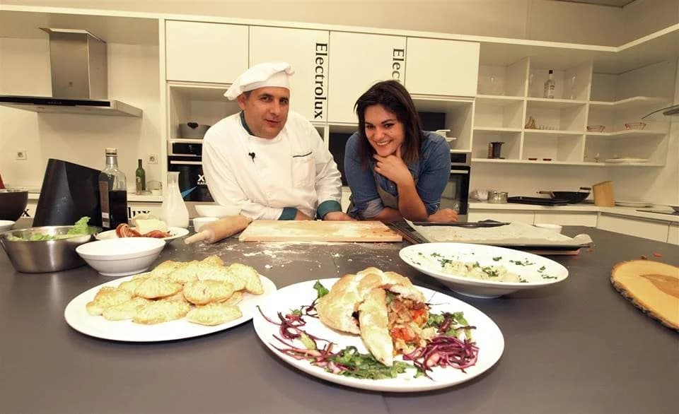 „LEDIĆ CATERING“: Anđelko Ledić nastavlja tradiciju „Anđeoske kuhinje“, a nude gablece, te dostavu hrane i pripremu na vašoj lokaciji