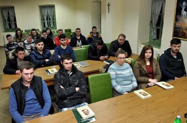 LOVSTVO SE POMLAĐUJE: Trideset mladih obučavaju se za lovce, te dva za lovočuvare
