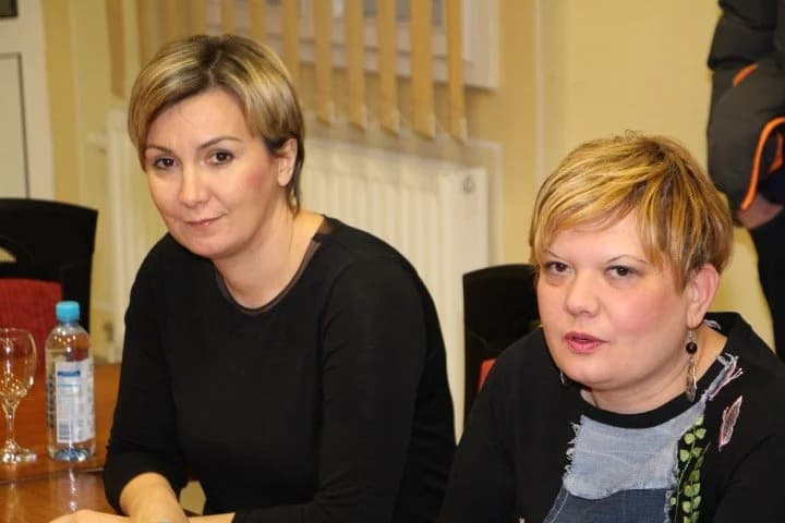 Pokušavaju li političari novinarima zamazati oči pričajući kako je sve divno i krasno?!