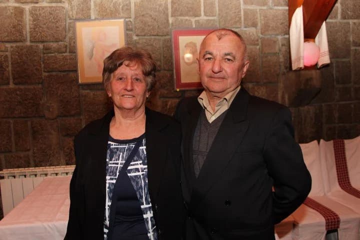 Zaljubili se na seoskoj zabavi, te zajedno žive pola stoljeća /FOTO/