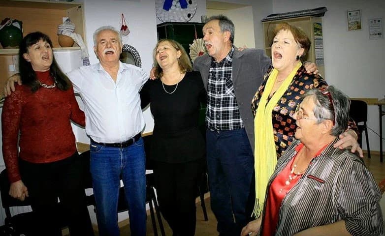 Kutjevački umirovljenici pjevajući proslavili Dan žena /FOTO/