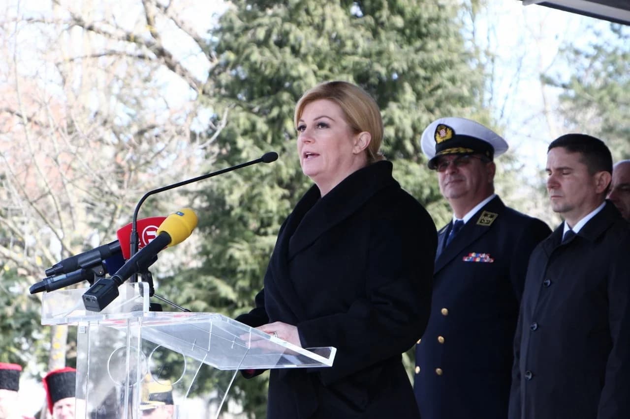 Svi kao jedan prisegnuli domovini; predsjednica poručila: "Postanite nasljednici hrvatske povijesti i time se zauvjek ponosite"