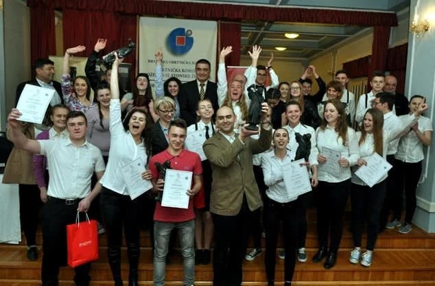 12. Kup ugostitelja Sv. Grgur 2017.: Učenici pokazali svoja umijeća i vještine u prigotovljavanju hrane i pića pred gostom /FOTOGALERIJA/