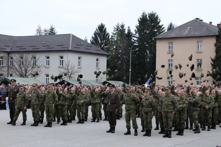 Prisegnula 473 ročnika pred vrhovnom zapovjednicom Oružanih snaga Republike Hrvatske /FOTOGALERIJA/