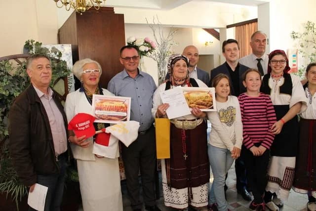 /FOTO/ 4. požeška Sarmijada: Najbolju sarmu skuhali pleternički Ramci
