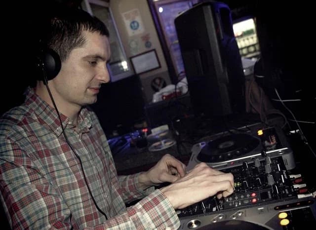 Požeški DJ Topa potpisao ugovor sa Aquarius Recordsom-ovog vikenda nastupa u svome gradu