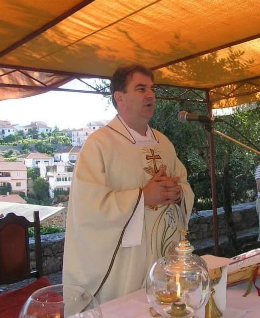 Što poručuje don Mario Matković kolegi župniku iz Gradišta pokraj Županje? "Klekni u suzama pred njima, poljubi ih i ispričaj se iskreno obitelji"