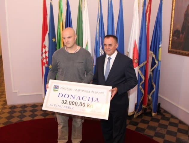 Za oboljelu djevojčicu Rinu Beble prikupljeno 32 tisuće kuna