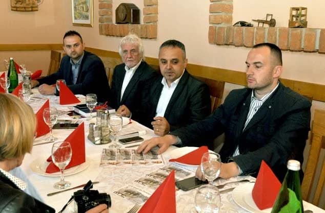 Potpora Rašiću svjetskog umjetnika i lobista Petera Pierre Weisza koji najavljuje ulaganja