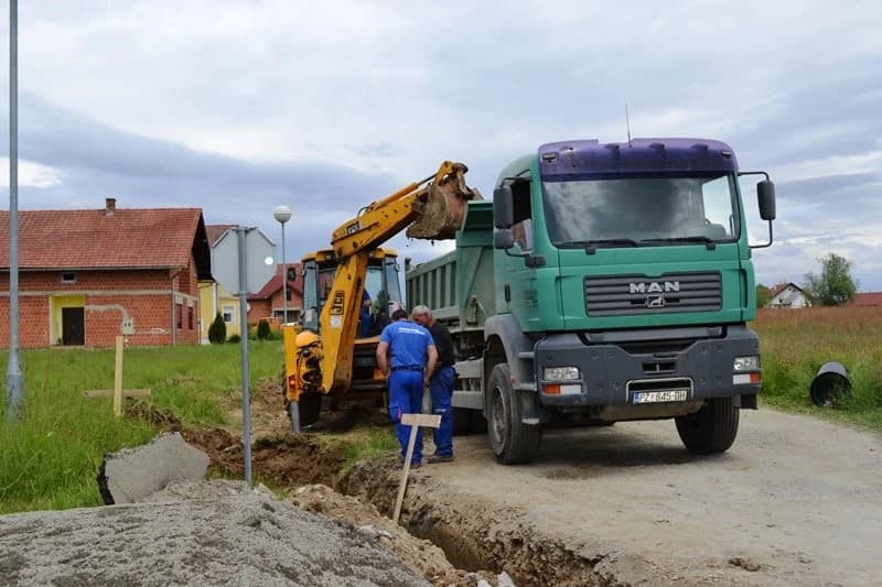Uskoro asfaltni spoj Hanžekovićeve ulice i Varelovca