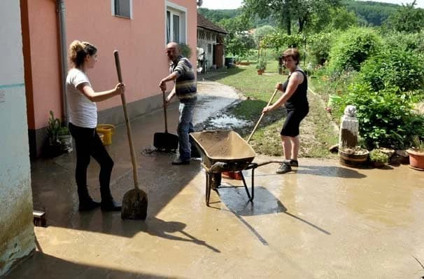 Dan poslije poplave: Vidovčani zbrajaju i saniraju nastale štete /FOTO/