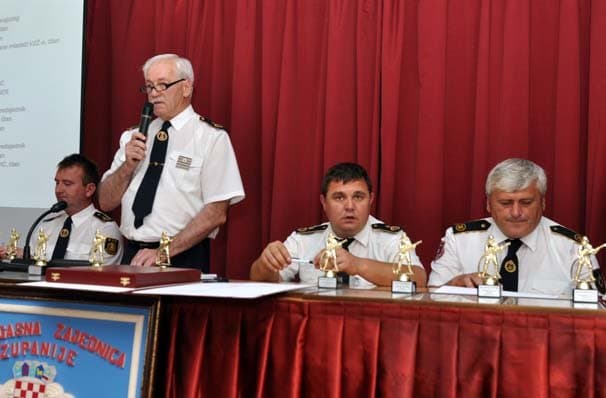 Predsjednik nadalje Željko Petrović, zamjenik Tomislav Stokić, zapovjednik Josip Ugrin i zamjenik Marko Ašenbrener