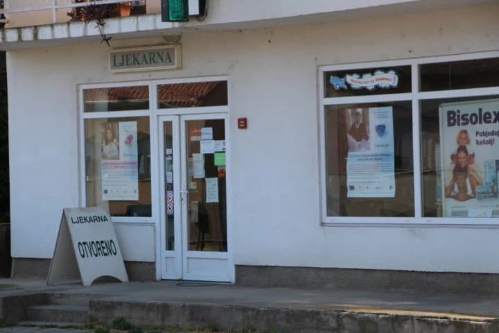 Lažima i obmanama dolazi kraj: Ljekarna u Jakšiću se neće zatvoriti