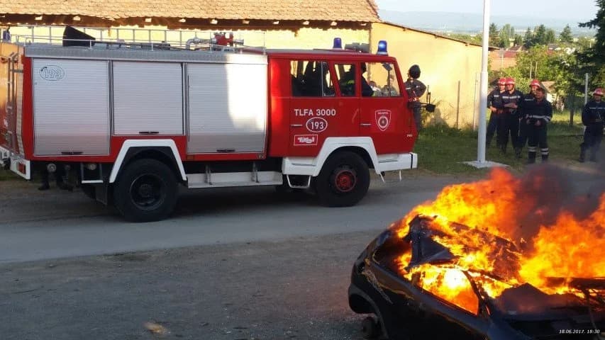 ZDRUŽENA VJEŽBA VATROGASNOG CENTRA KAPTOL: Pet vatrogasnih društava pokazalo uvježbanost i efikasno djelovanje /FOTO/