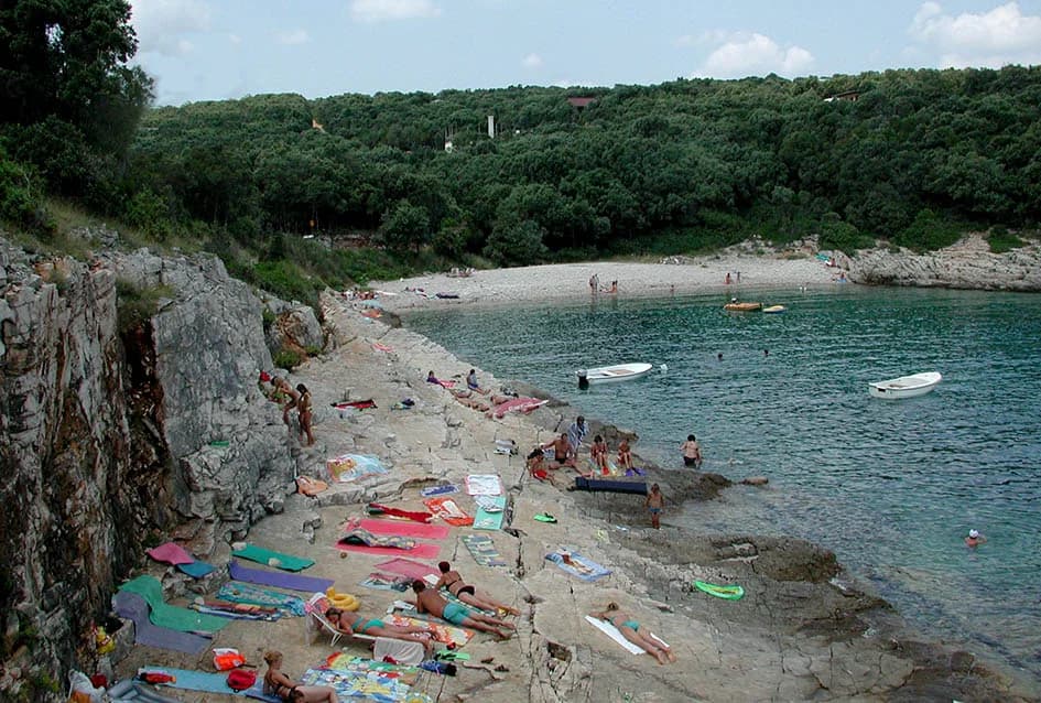 VIŠE OD ČETIRI DESETLJEĆA KAKO SU POŽEŽANI KOLONIZRALI PERUŠKI U ISTRI: Šikaru pretvorili u ugodno mjesto boravka
