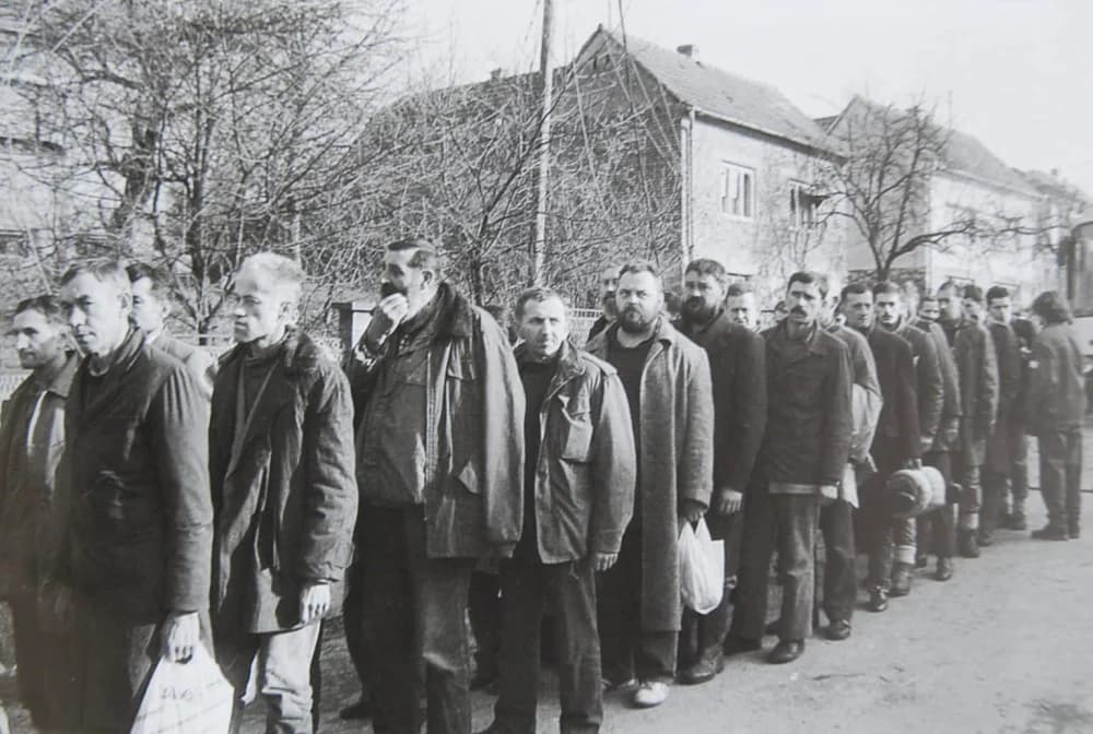 Tužna obljetnica 32. godišnjica razmjene logoraša logora ʼBučjeʼ kroz koji je prošlo više od 300 civila, hrvatskih vojnika i policajaca
