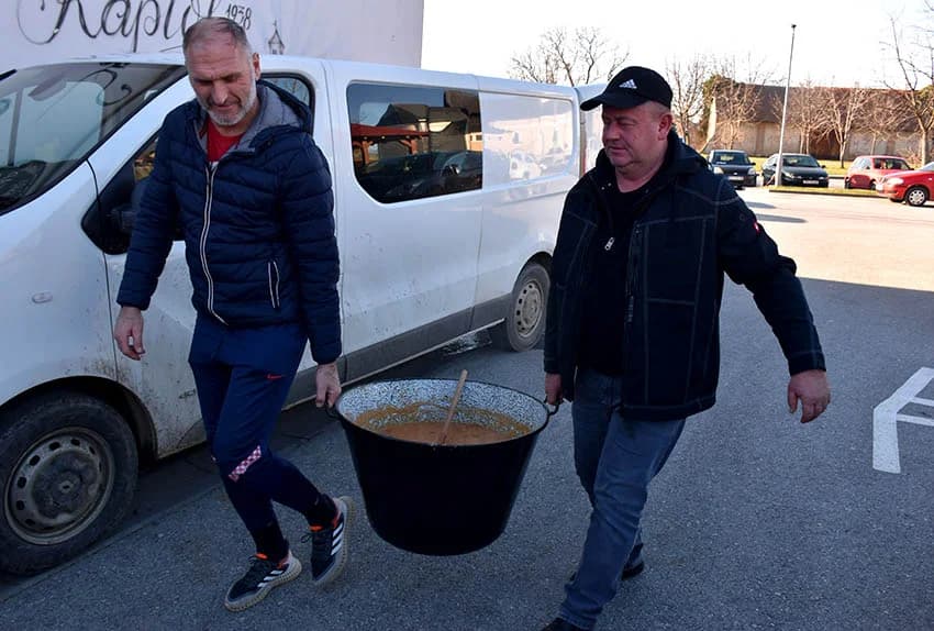 VINCELOVO OBILJEŽILA UDRUGA “VINO-KAP” IZ KAPTOLA: Ugostili prijatelje iz Jajca i Mađarske