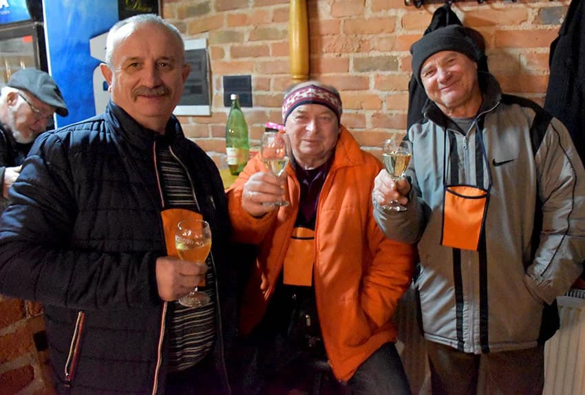 VINCELOVO OBILJEŽILA UDRUGA “VINO-KAP” IZ KAPTOLA: Ugostili prijatelje iz Jajca i Mađarske