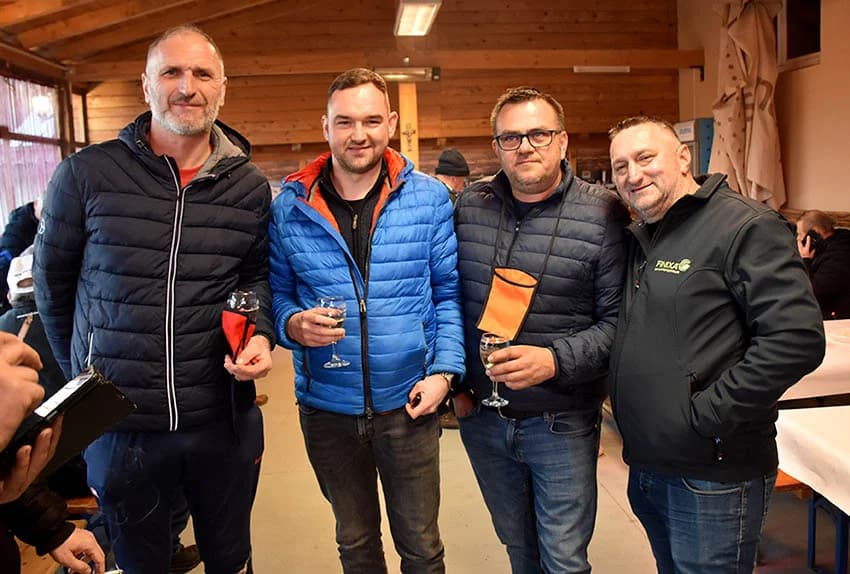 VINCELOVO OBILJEŽILA UDRUGA “VINO-KAP” IZ KAPTOLA: Ugostili prijatelje iz Jajca i Mađarske