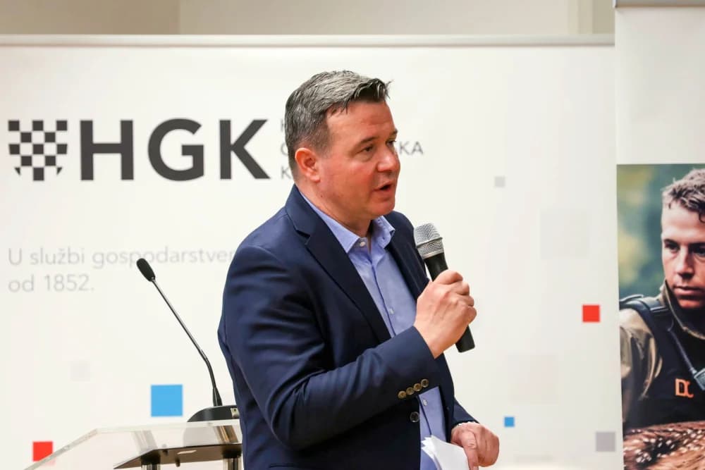 OKRUGLI STOL U POŽEGI: Percepciju lovaca u hrvatskoj javnosti komentirali ministrica poljoprivrede, čelnici lovaca i novinari