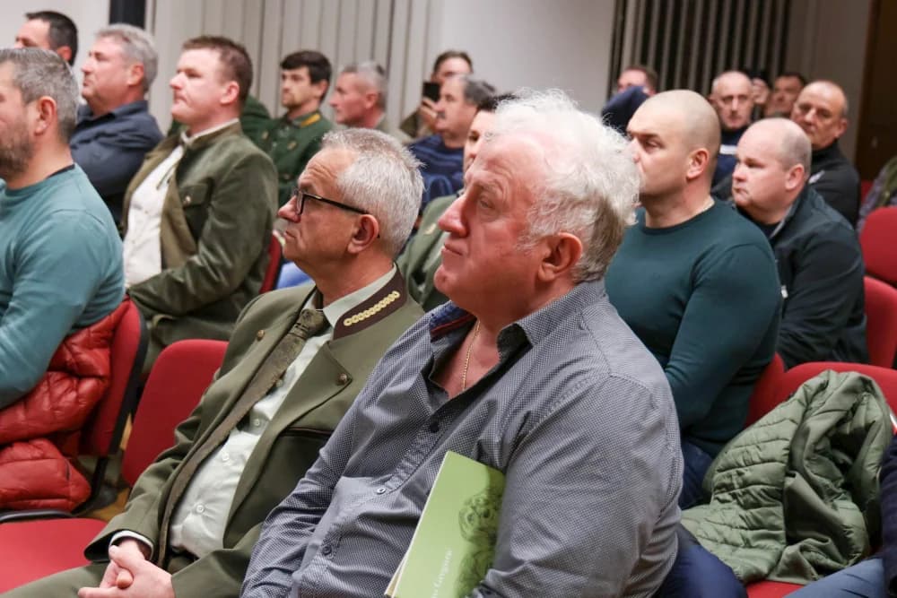 OKRUGLI STOL U POŽEGI: Percepciju lovaca u hrvatskoj javnosti komentirali ministrica poljoprivrede, čelnici lovaca i novinari