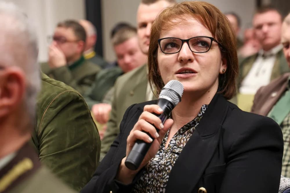 OKRUGLI STOL U POŽEGI: Percepciju lovaca u hrvatskoj javnosti komentirali ministrica poljoprivrede, čelnici lovaca i novinari