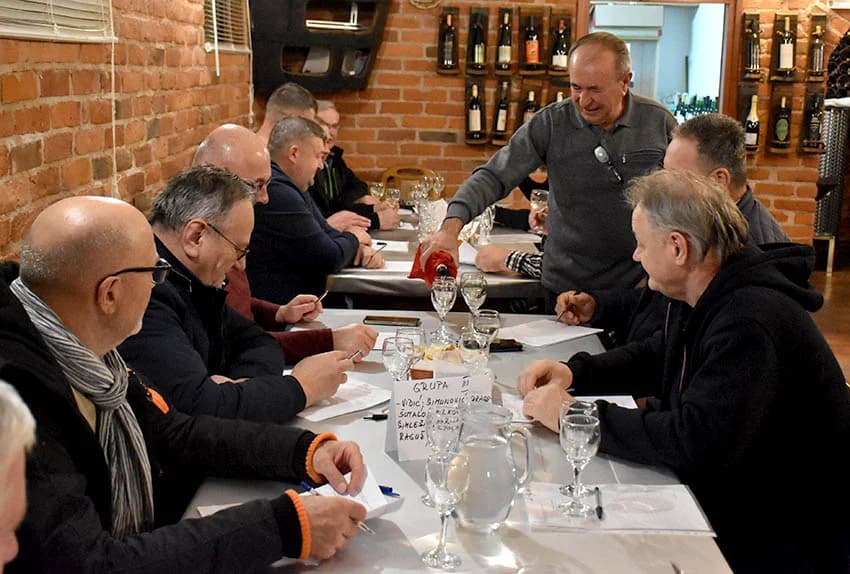 ZIMSKA ŠKOLA UDRUGE „VINO-KAP“ IZ KAPTOLA: Ocjenjivanje vina članova Udruge