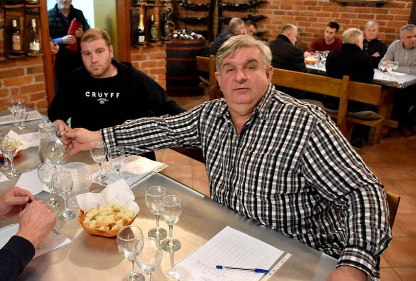 ZIMSKA ŠKOLA UDRUGE „VINO-KAP“ IZ KAPTOLA: Ocjenjivanje vina članova Udruge